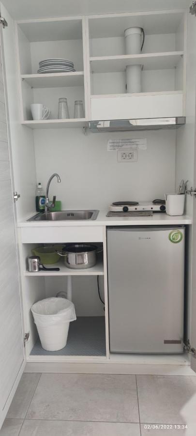 To Rantevou Tis Alykis Rooms & Apartments Kímolos 外观 照片